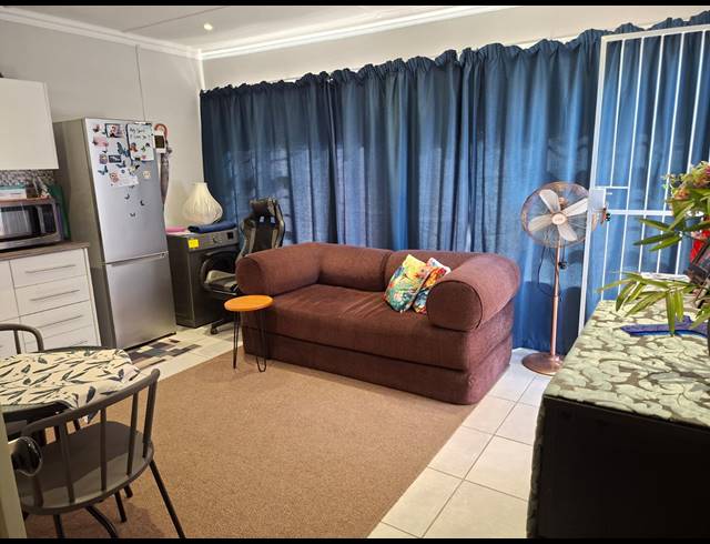 5 BEDROOM HOUSE FOR SALE IN WAVECREST